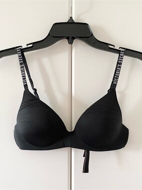 Victoria's Secret No-wire T-Shirt Bra